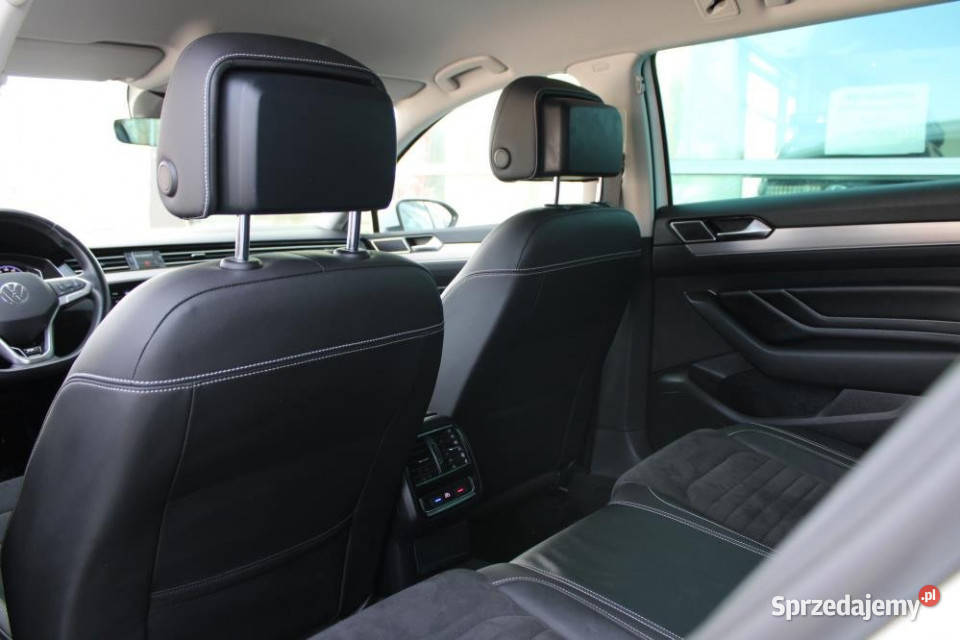 Volkswagen Passat 2021r Hak alcantara Ambienty