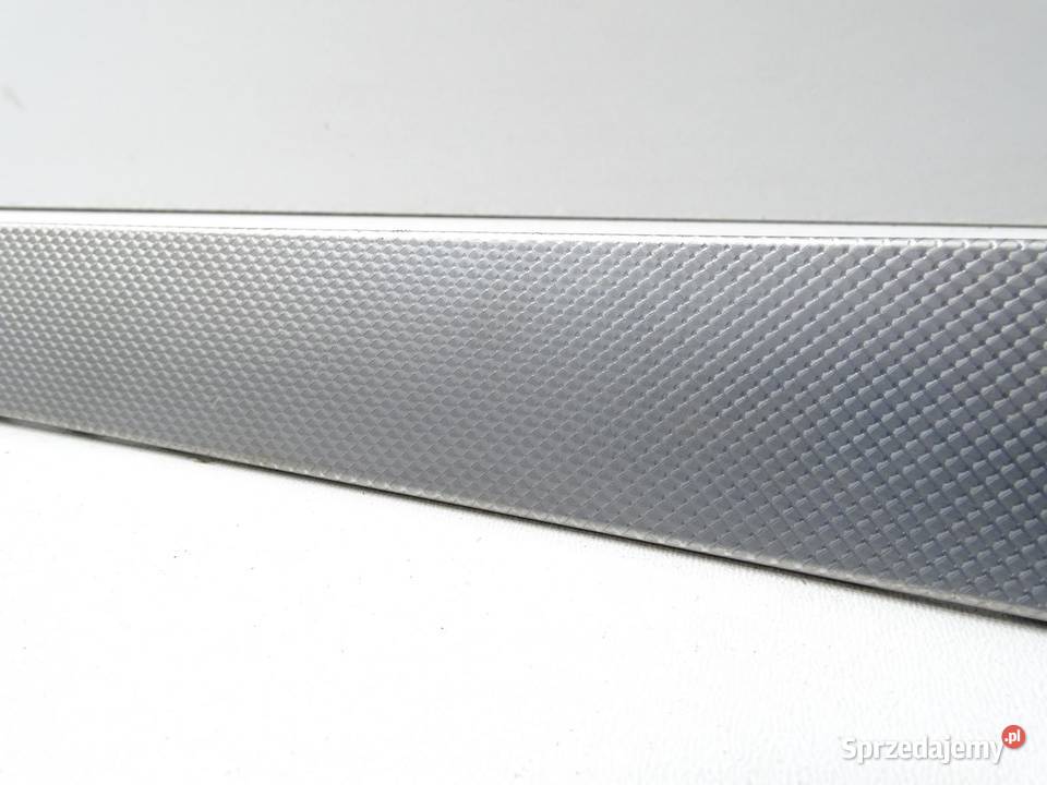 LISTWA DRZWI PRAWY TYŁ PRAWA TYLNA 8K0867420 osobowe