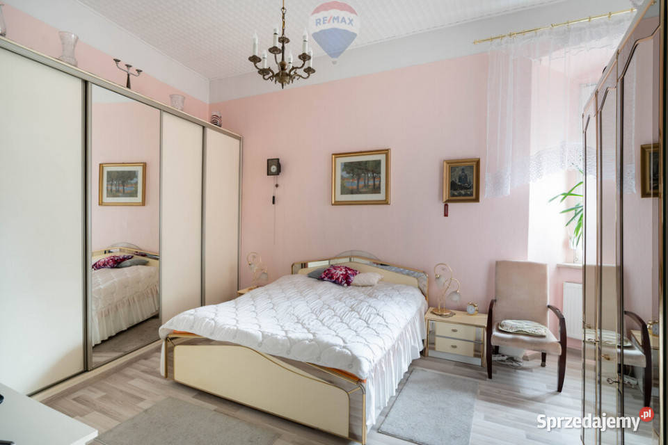 Centrum miasta ale zacisznie kameralna kamienica garaż Pobiedziska