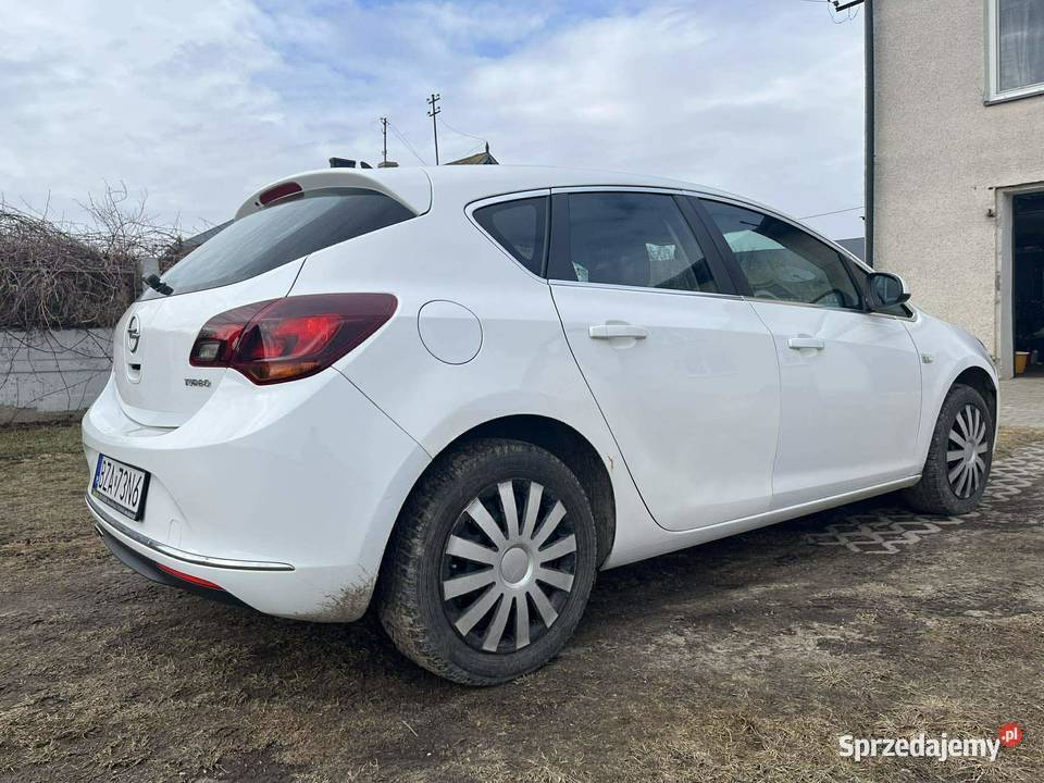 Opel Astra J 14t 2013 Zambrów sprzedam