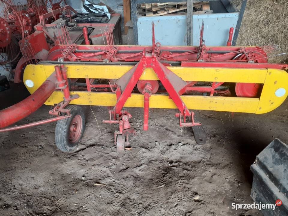 Zgrabiarka taśmowa do siana Zbąszynek