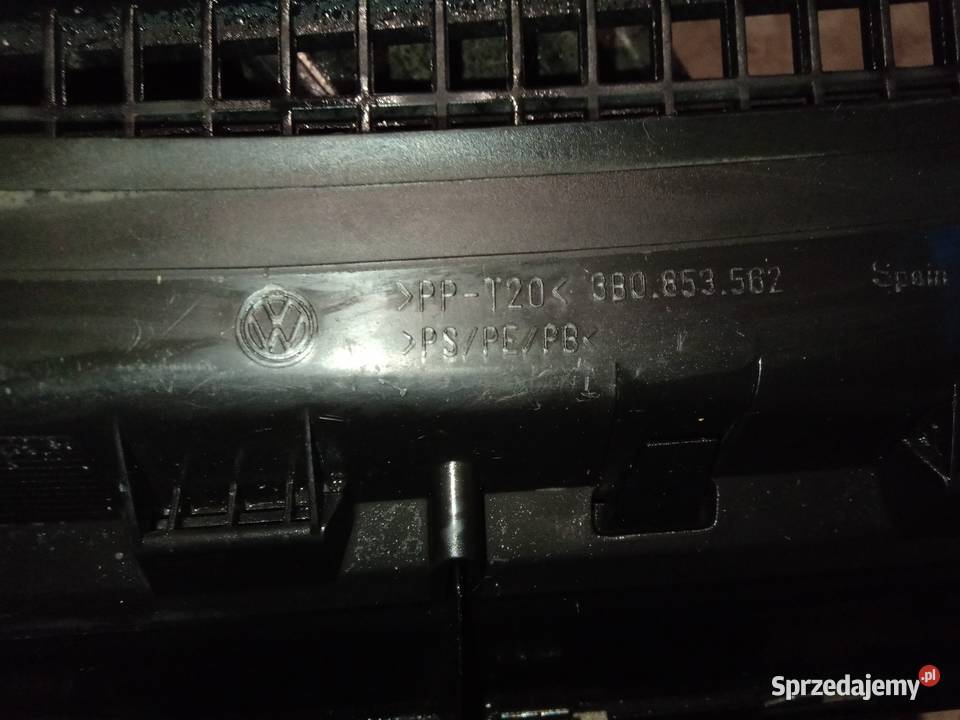 GRILL VW PASSAT B55 3B0853562 Nowa Sól