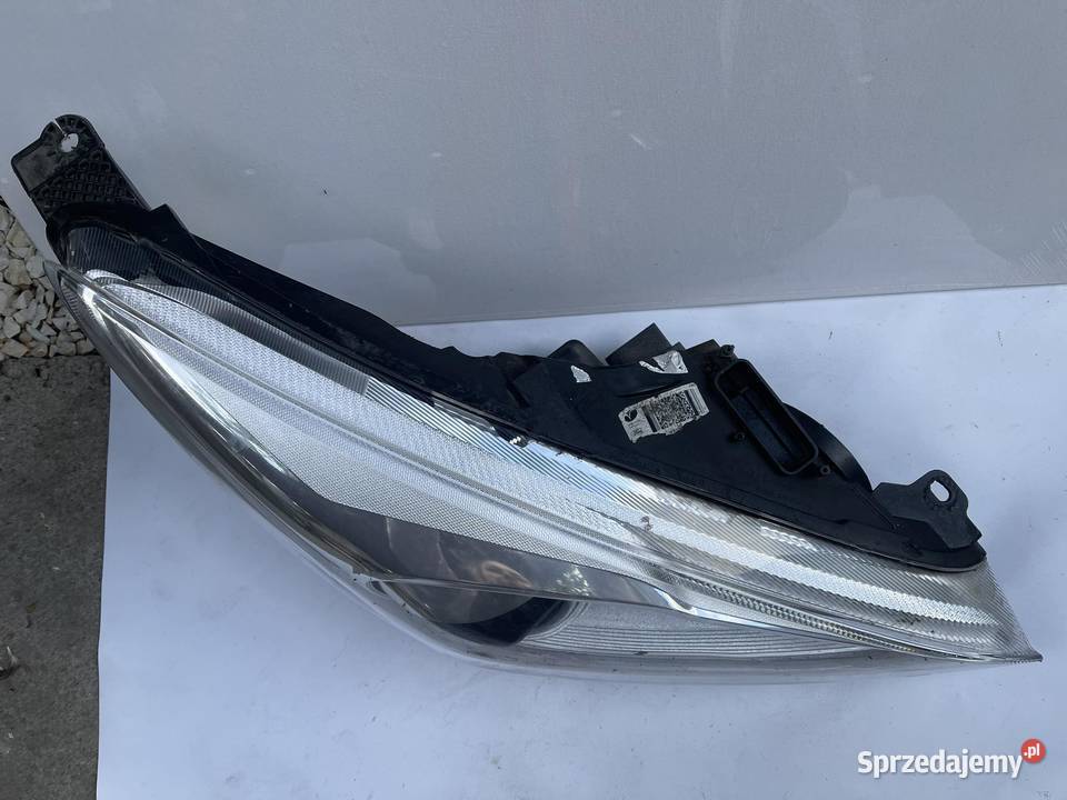 FORD FOCUS MK3 LIFT XENON PRAWA LAMPA PRZÓD Lampy przednie Ostroróg