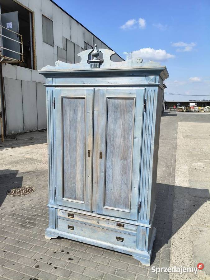 Szafa w stylu vintage Wiązowna
