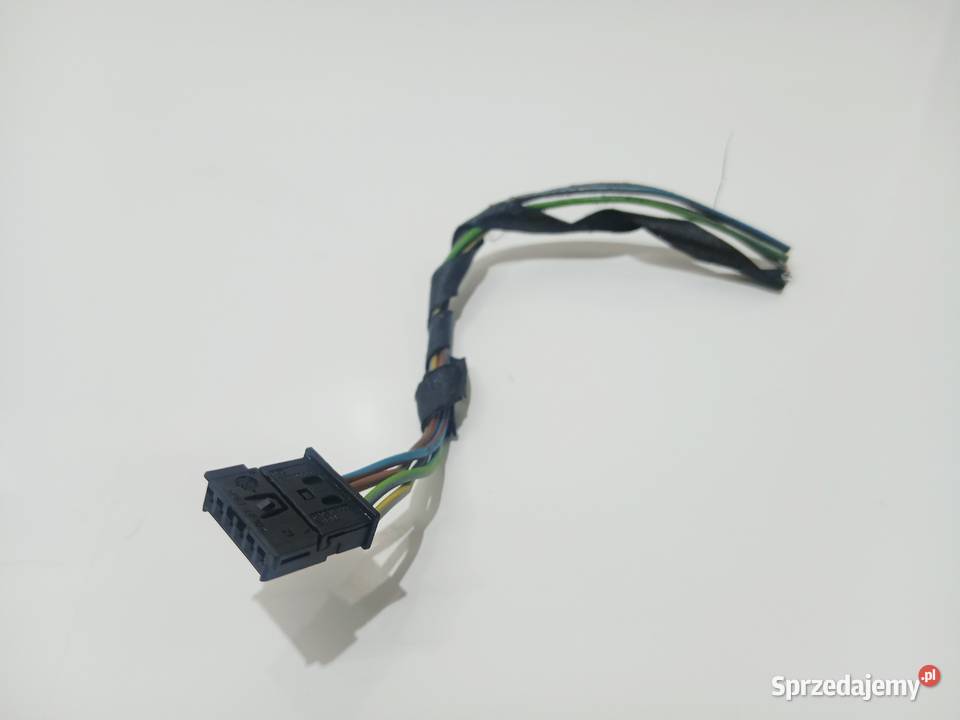KOSTKA WTYCZKA LAMPY TYŁ W BŁOTNIK BMW F11 OE Lampy tylne