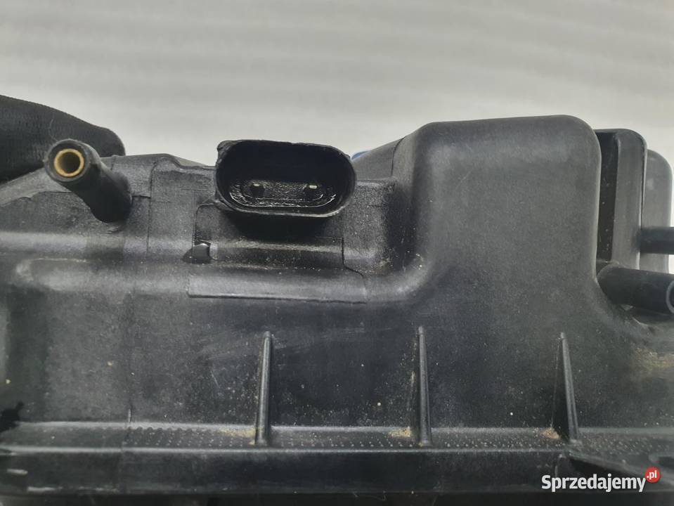 OBUDOWA FILTRA POWIETRZA VW TOUAREG 8MA376702