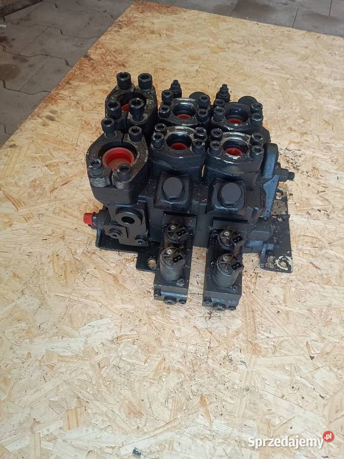 Zawór hydrauliczny Volvo L220 11445350 Staszów