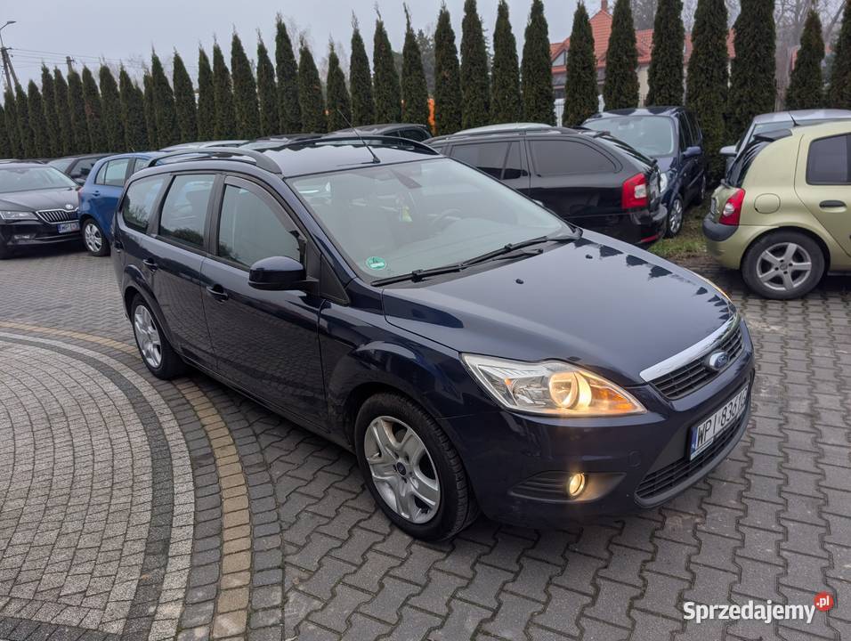 Ford Focus 2010 benzyna gaz 100KM Focus sprzedam