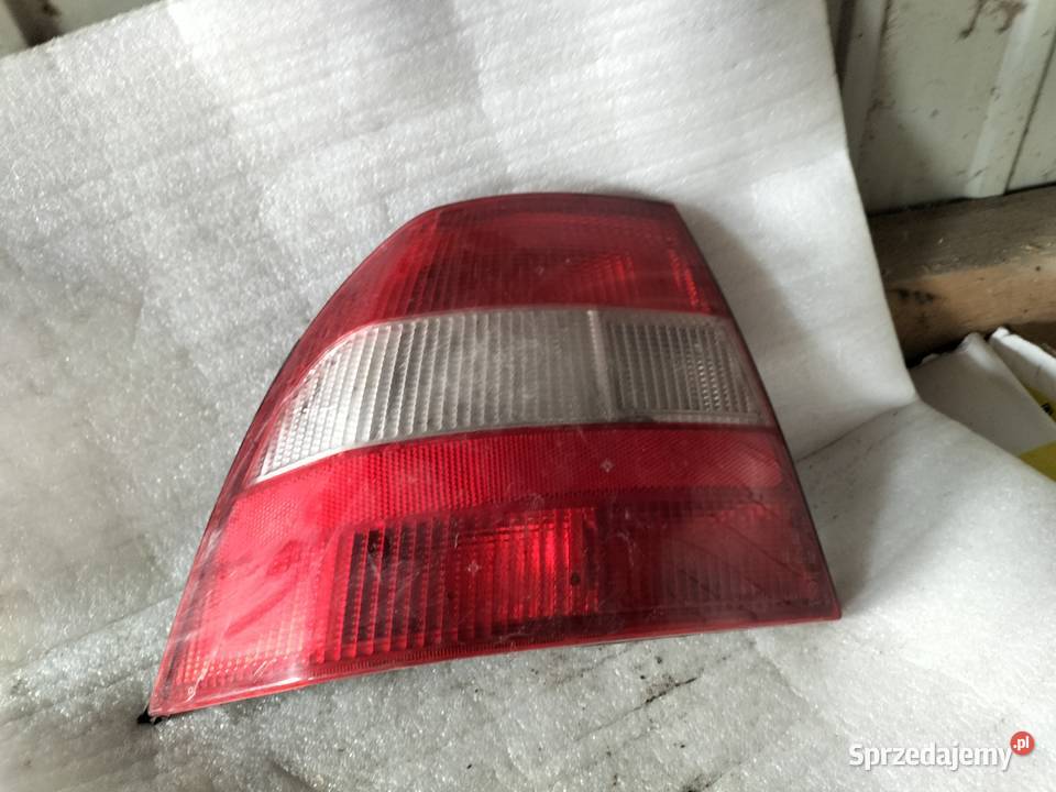 OPEL VECTRA B LAMPA TYŁ TYLNA LEWA Lewe Części Kamień-Kolonia