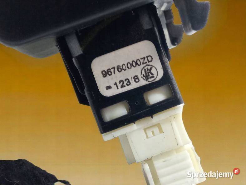 PRZEŁĄCZNIK BLOKADY SZYB 96760000ZD Citroen Panele sterowania, przełączniki