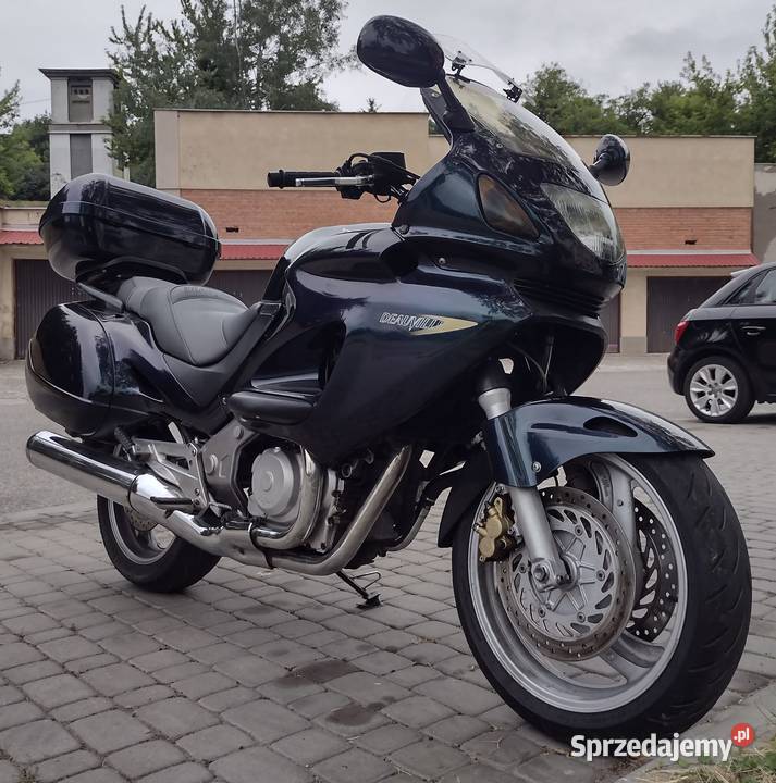 Honda Deauville motor 650 turystyczny