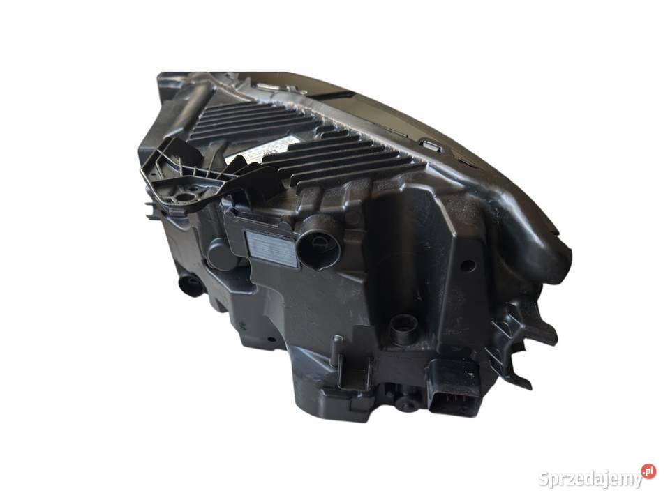 Volvo XC60 II LIFT Oryginalna Prawa Lampa Przód osobowe Łódź