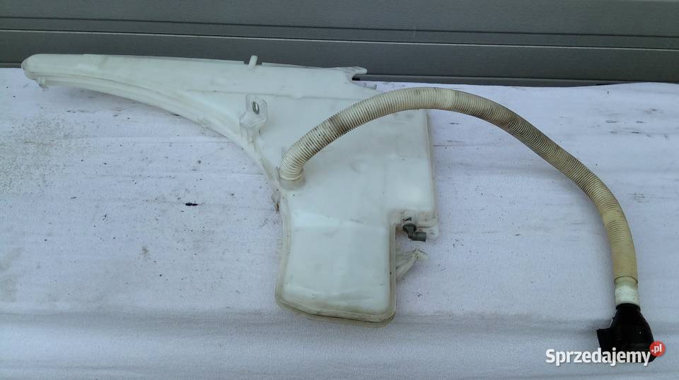 ZBIORNICZEK SPRYSKIWACZY BMW E81 E87 E90 E91 E92 Pozostałe Mielęcin sprzedam