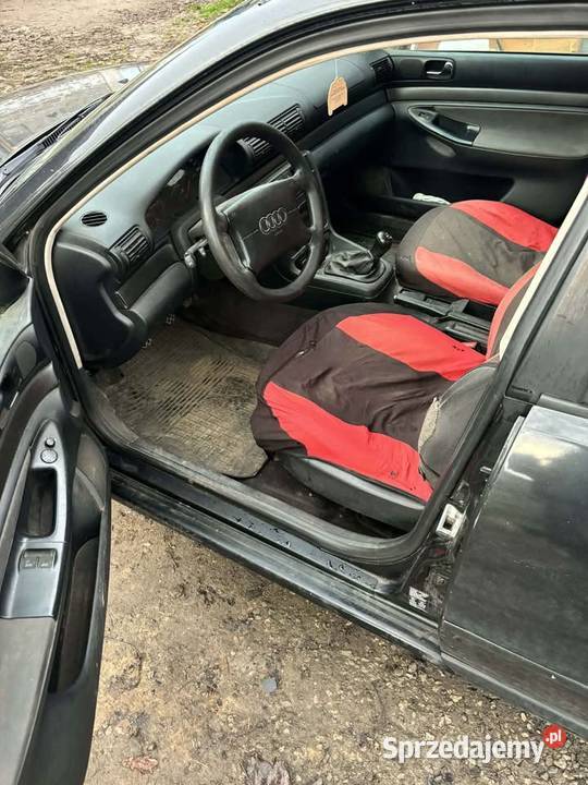 Audi A4 B5 16 Benzyna 1997r Sandomierz sprzedam