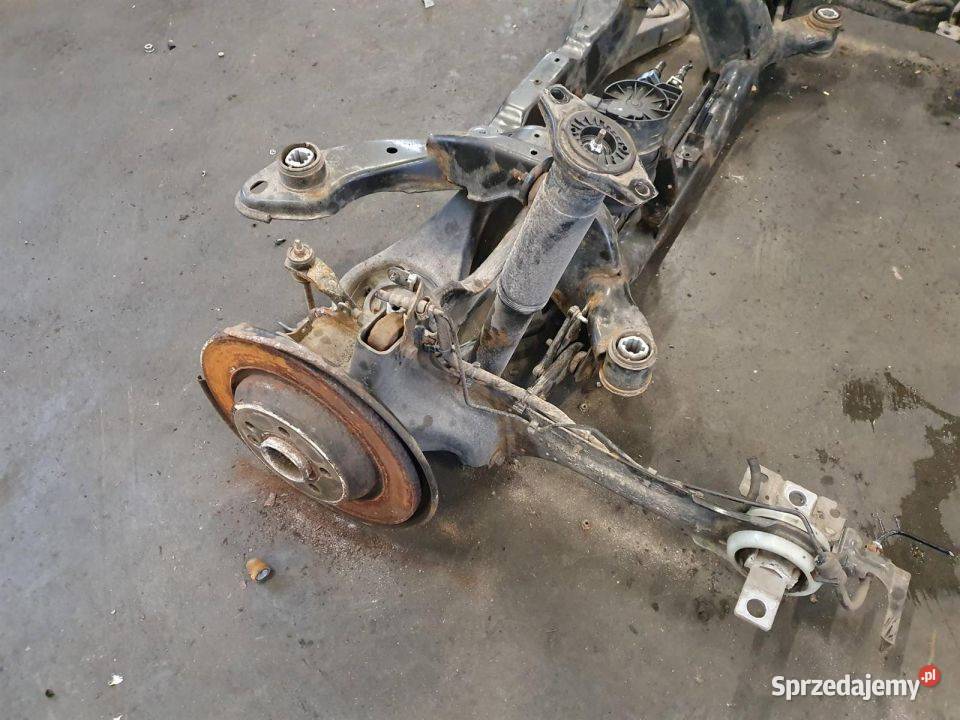 BELKA SANKI TYŁ VOLVO V70 2014 180 Lipno