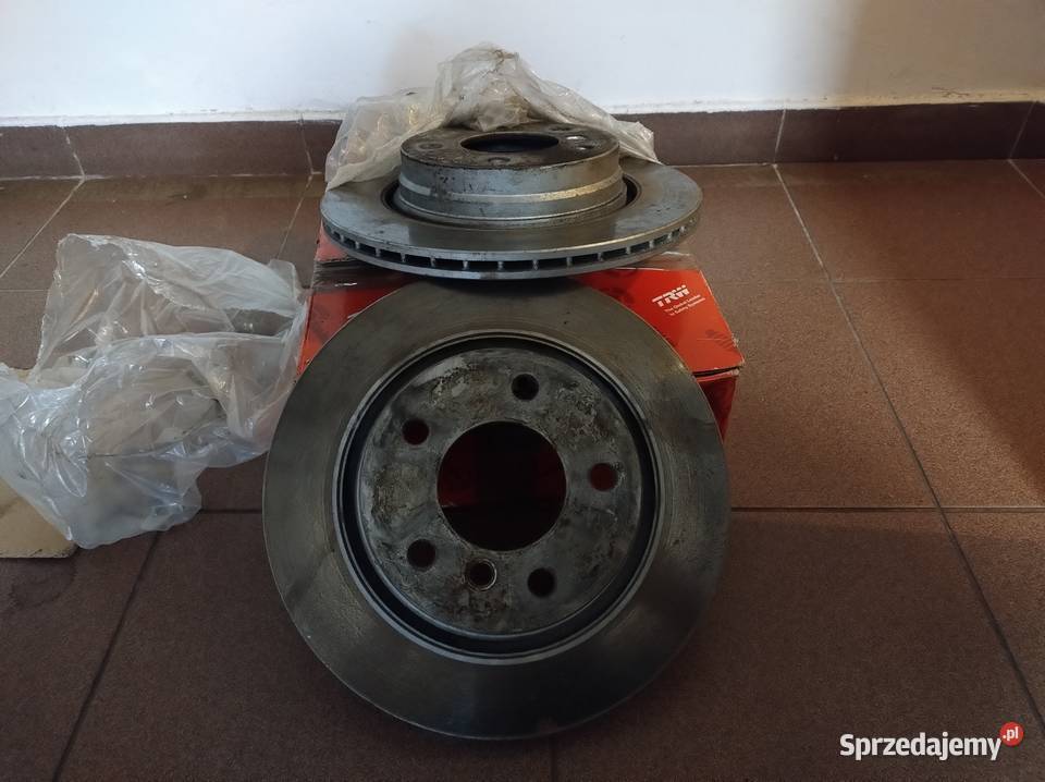 2X TARCZE HAMULCOWE PRZÓDBMW 3 E46 Tarcze hamulcowe Rzeszów