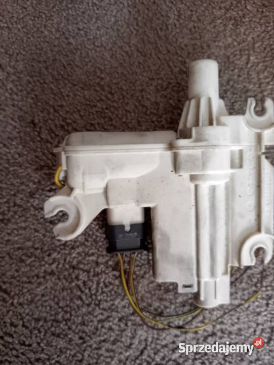 Dociag drzwi prawy Audi A8 d5 4N0837060 osobowe Żagań sprzedam
