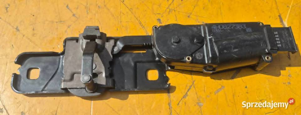 AUDI A4 A6 A7 A8 ZAMEK DOCIĄG KLAPY BAGAŻNIKA Radom sprzedam