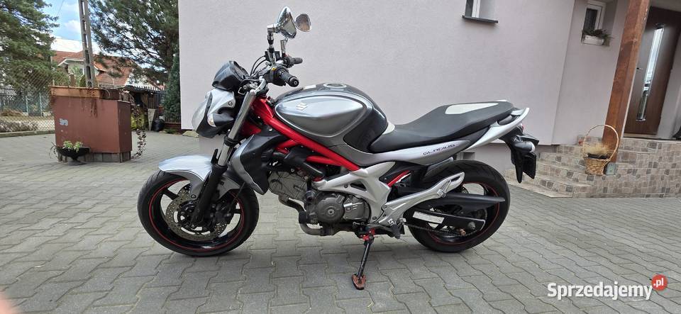 Suzuki Gladius SFV 650