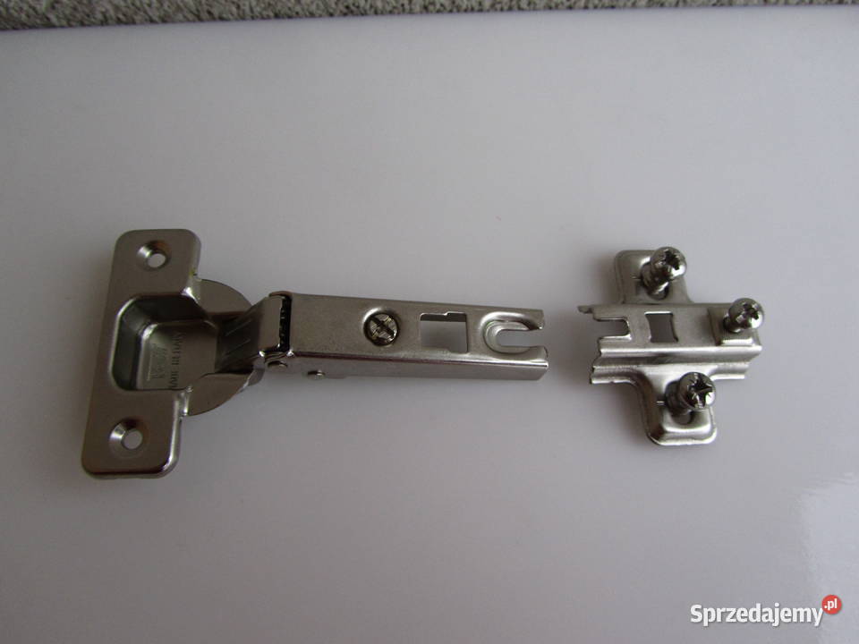 Zawias prosty 110 do drzwi nakładanych FGV Metal Olecko