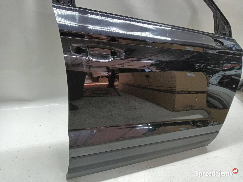 DRZWI PRZÓD PRZEDNIE PRAWE SEAT ATECA 575831312 sprzedam