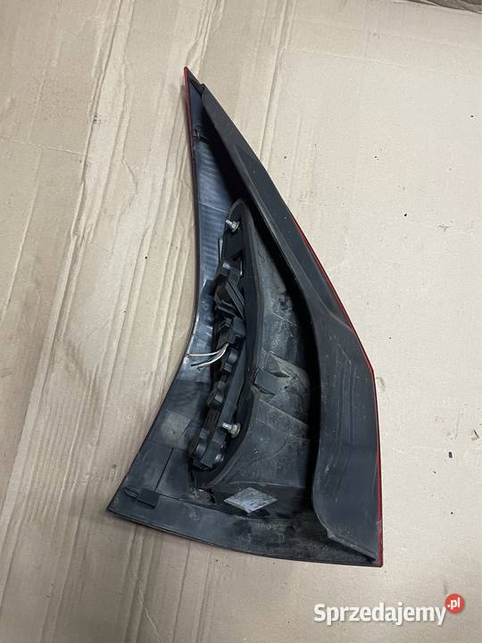 Lampa tył prawa kombi 8200142683 Renault megane Szczecin