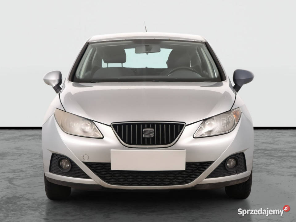 Seat Ibiza 14 TDI srebrny Ibiza
