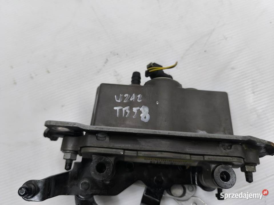 ZAWIAS MASKI NABÓJ PRAWY MERCEDES ECLASA W212