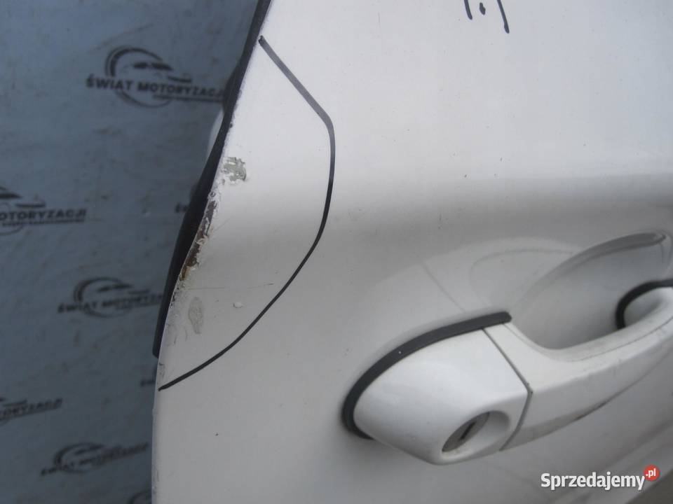 BMW E82 10r drzwi prawe przód