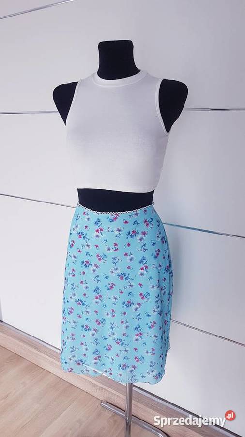 Spódnica Niebieska Kwiatuszki Chybie