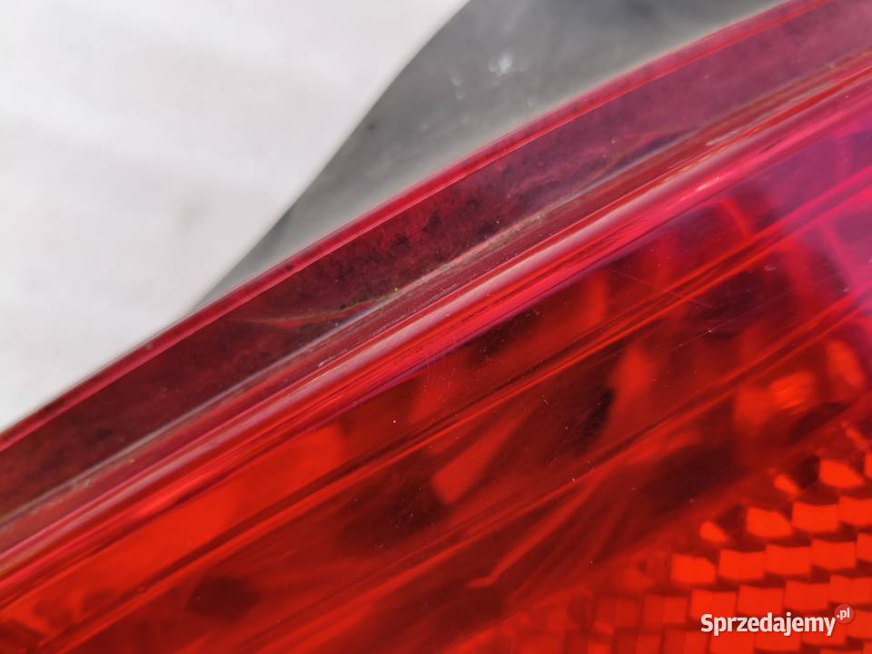 Lampa Prawy Tył Tylna Prawa Peugeot 308