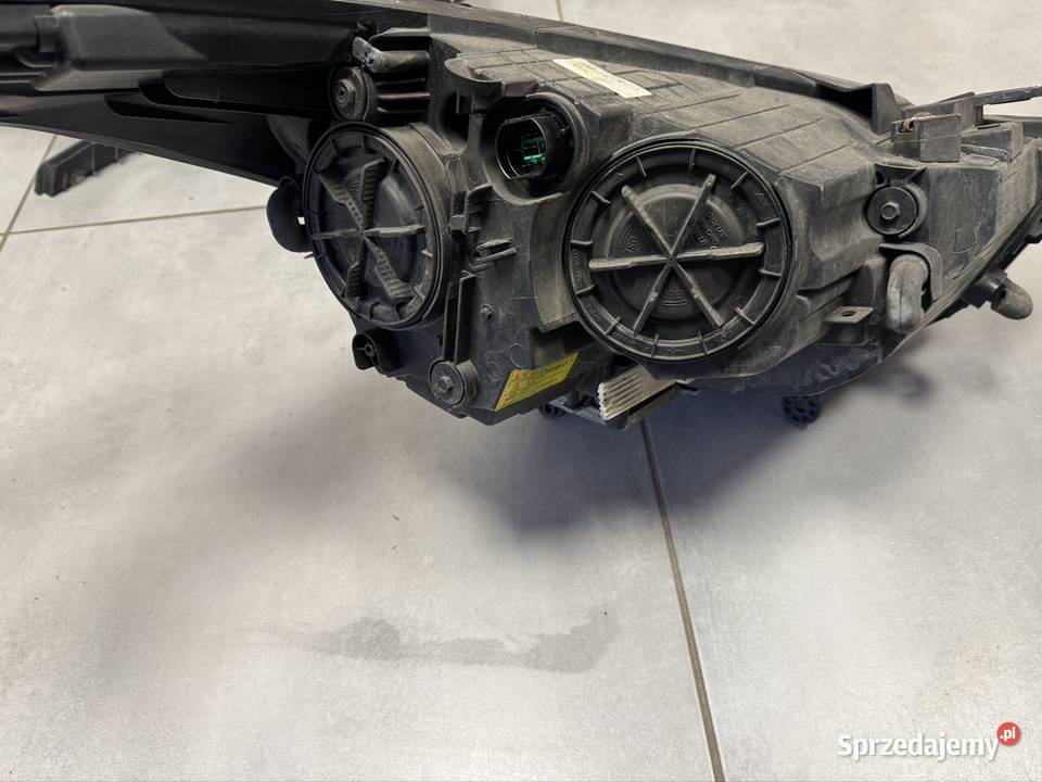 Hyundai i40 reflektor xenon Lewy Kozubszczyzna