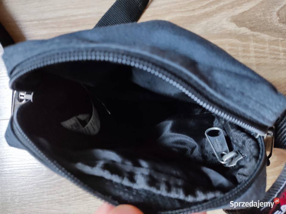 Torebka saszetka na ramię sportowa Eastpak Torby i torebki opolskie Głuchołazy