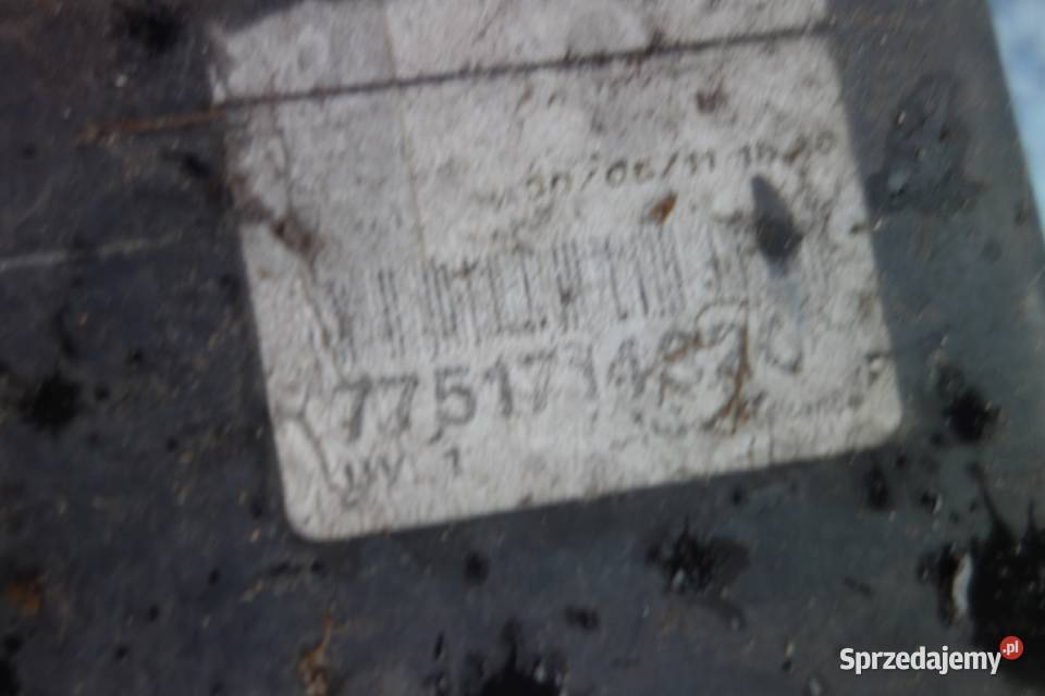 RENAULT CLIO II BELKA ZDERZAKA PRZOD PRZEDNIA