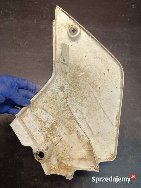 Owiewka osłona plastik boczek tył lewy części małopolskie Gołaczewy