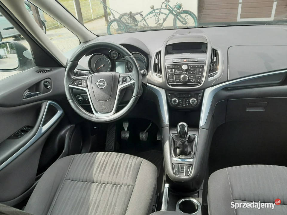 Opel Zafira 14i TURBO 7 osób stan C 2011 Rok produkcji 2013 Zafira zachodniopomorskie Gryfino