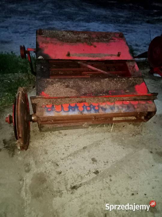 podajnik pochyły Rożniaty