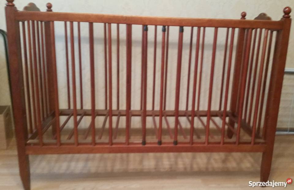 Drewniane łóżeczko dziecka śląskie