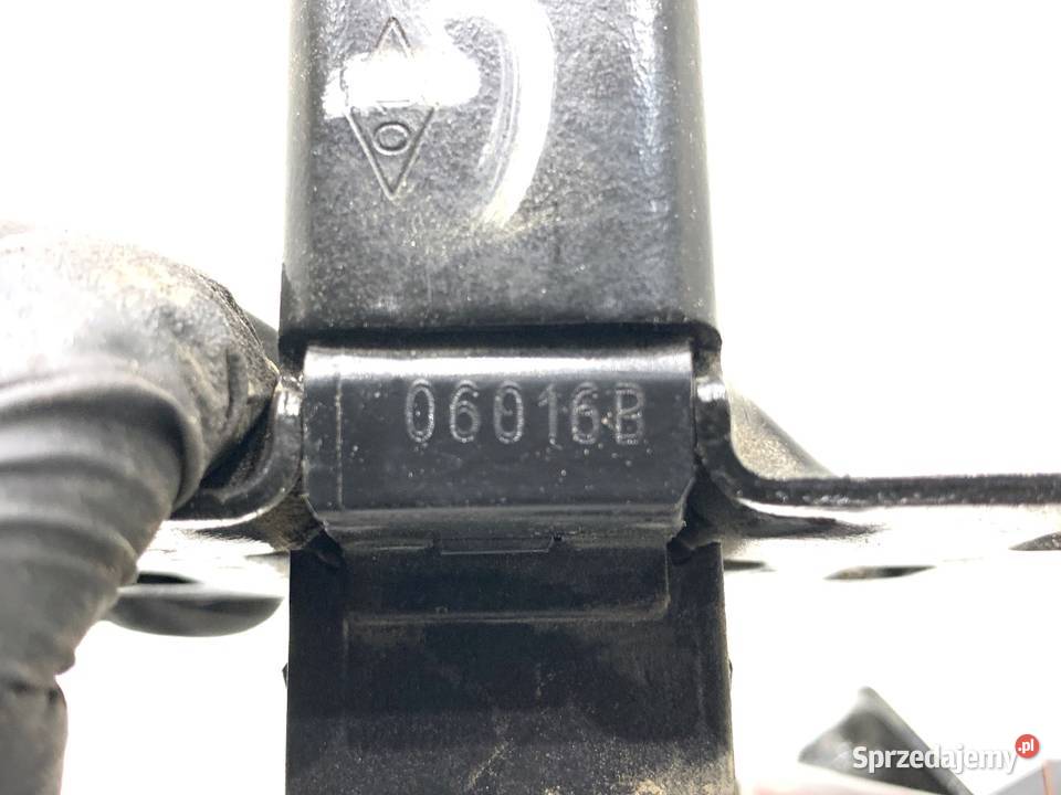 ZAMEK DRZWI PRAWY TYŁ RENAULT KANGOO II Minivan