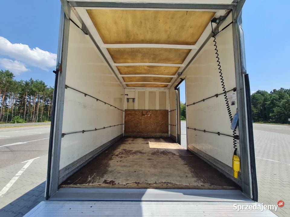 Iveco Daily 35C15 KONTENER 8 Palet WINDA 750 na nieuszkodzony Daleszyce