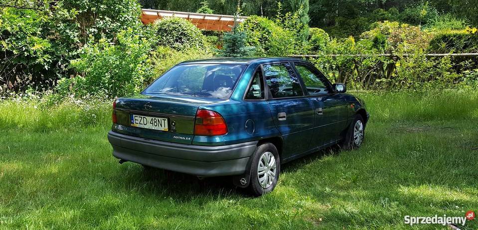 Opel Astra F Salonowa 1wł kupiony w Polsce Zduńska Wola
