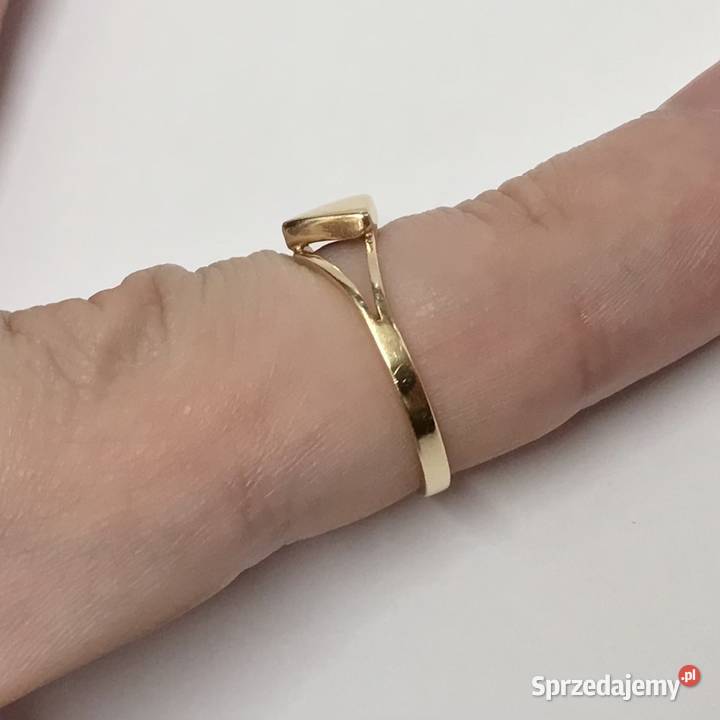 Złoty PIERŚCIONEK 14K KRÓLEWNY płaski TOP r13 Warszawa sprzedam