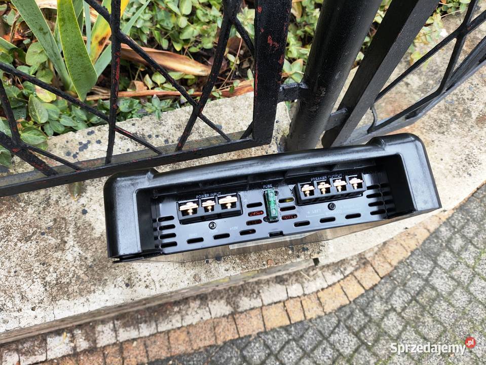 Wzmacniacz samochodowy 2 kanałowy Clarion XR2220 Niegowonice sprzedam