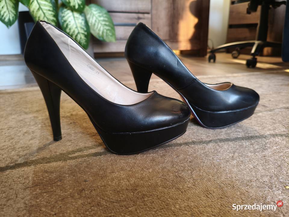 Czarne wysokie szpilki Bełżyce