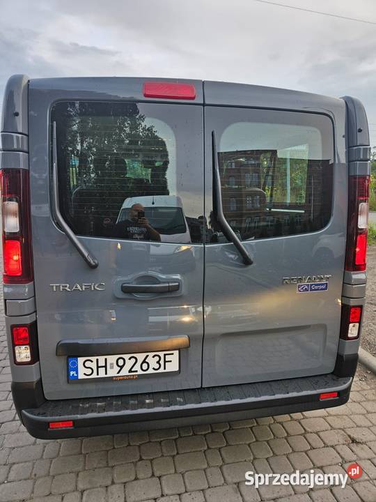 RENAULT Trafic Blue dCi 150 Euro 6 Trafic Kombi Warszawa
