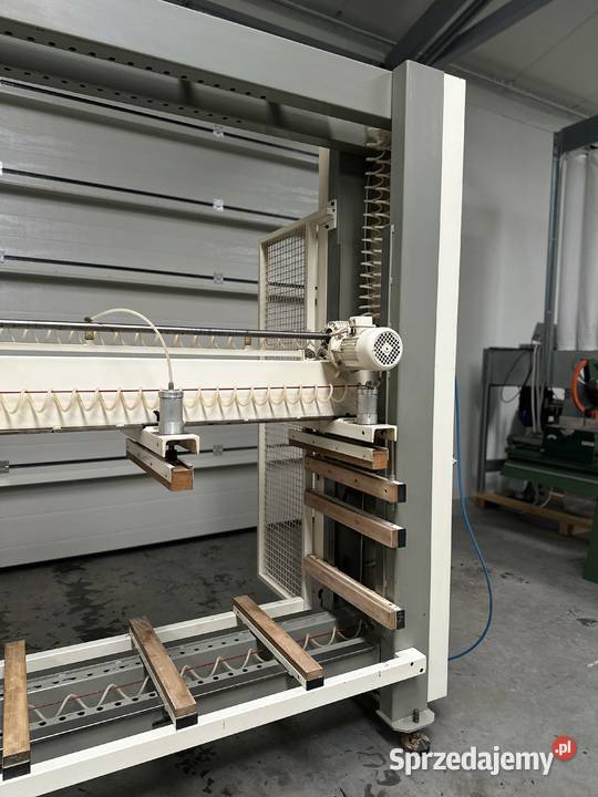 Prasa korpusowa pneumatyczna STM99 2003 1443 Produkcja Łabuńki Pierwsze sprzedam