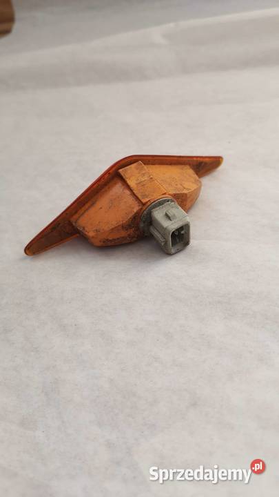 Kierunkowskaz błotnika ford focus Kierunkowskazy Byczyna sprzedam