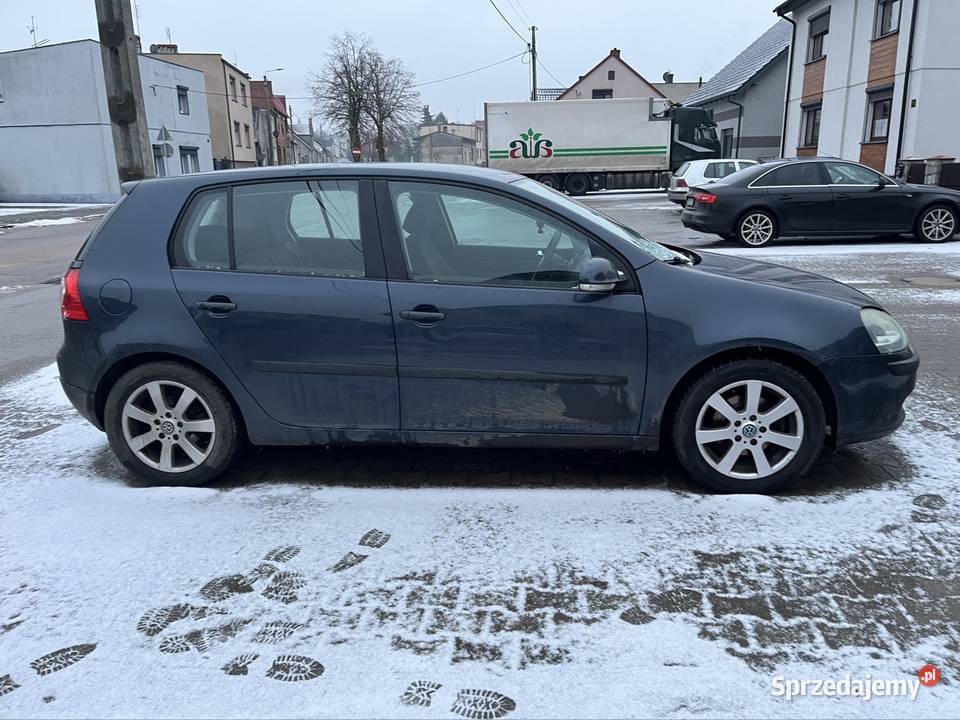 Volkswagen Golf 16FSI Benzyna Alufelgi centralny zamek