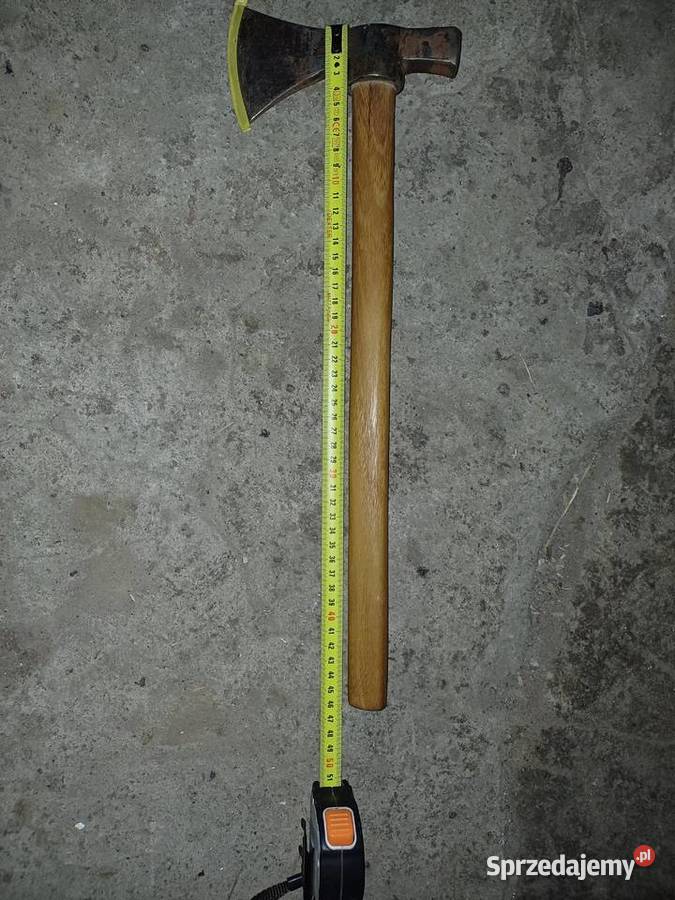 Toporek ciesielski stary Burzenin