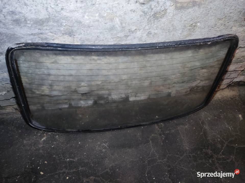 SKODA 105 SZYBA TYLNA Z USZCZELKA osobowe dolnośląskie Legnica